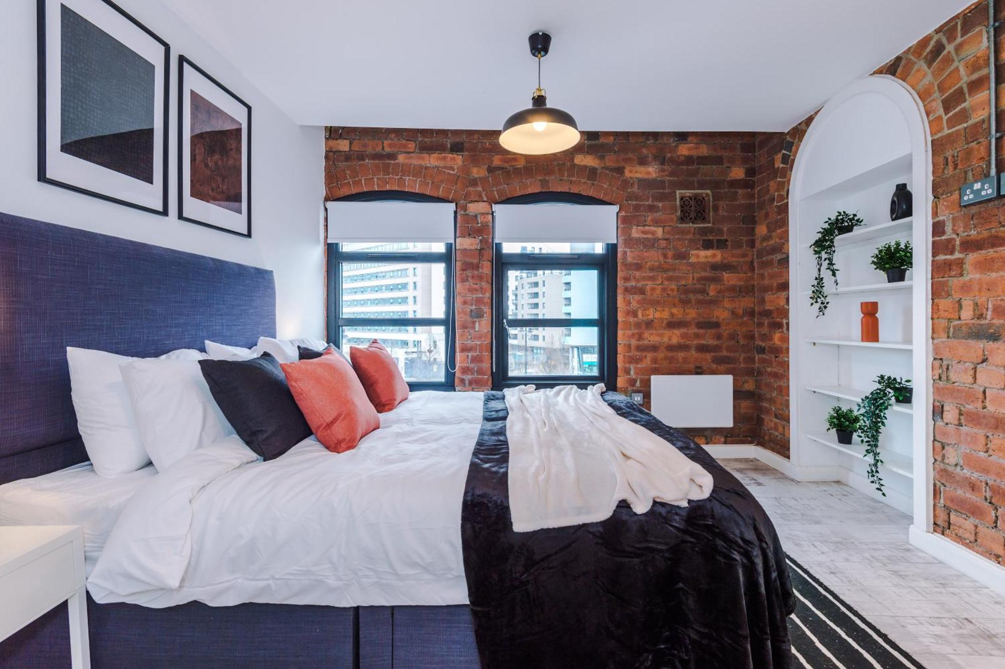 2 King Size Beds In Manhattan Styled Oversize Apartment Leeds  Luaran gambar