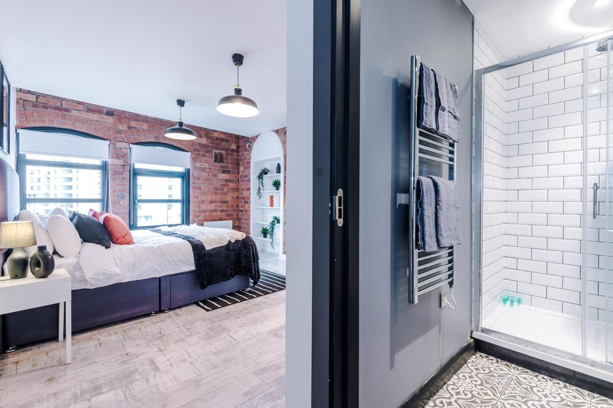 2 King Size Beds In Manhattan Styled Oversize Apartment Leeds  Luaran gambar