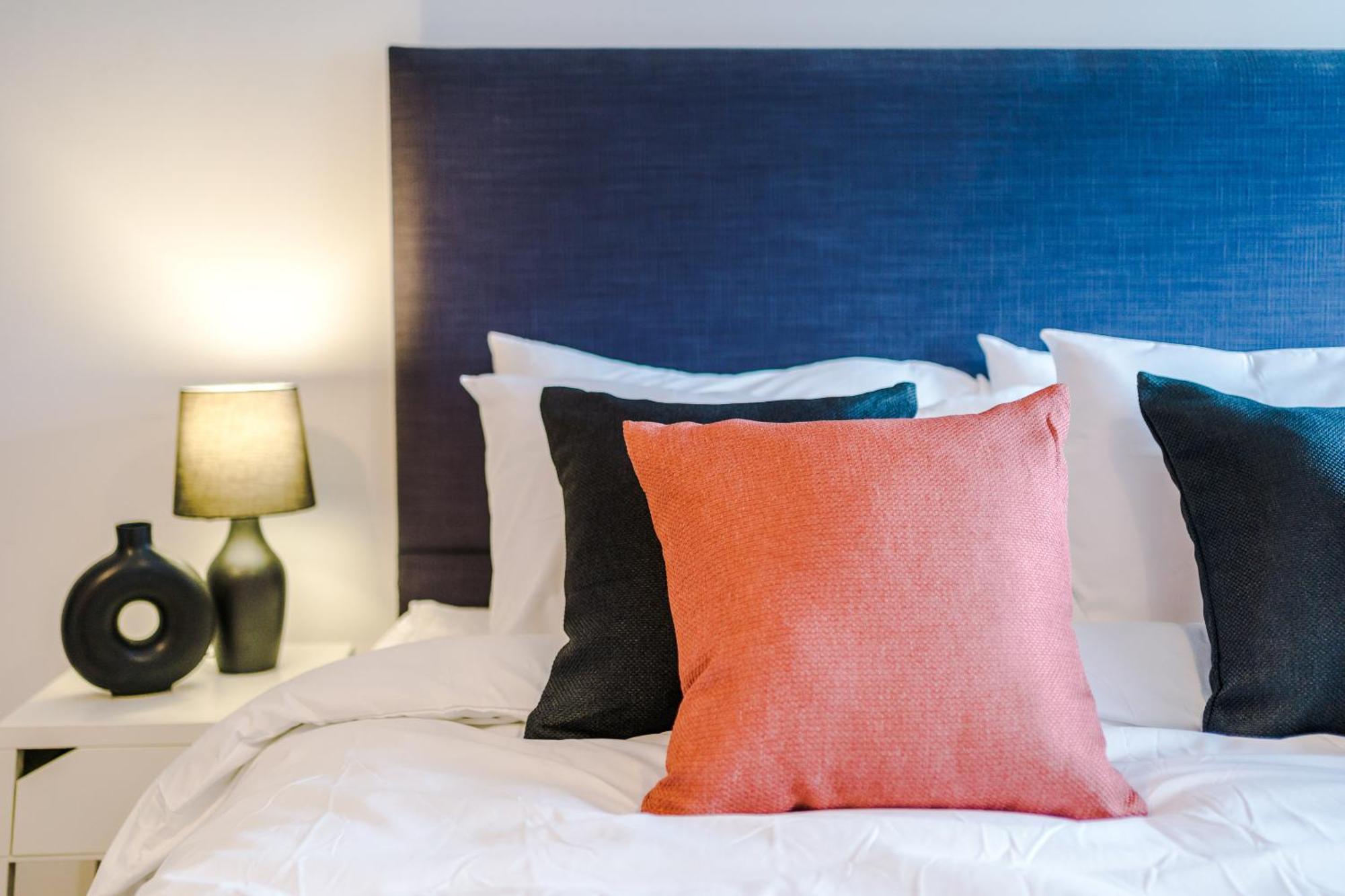 2 King Size Beds In Manhattan Styled Oversize Apartment Leeds  Luaran gambar